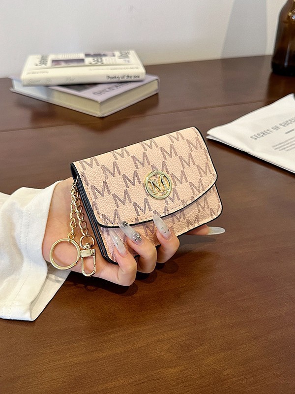 Retro Monogram Baskılı Suni De - Monogram Keychain Leather incelemesi ve fiyatı